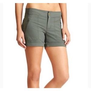 Athleta Shorts Womens 6 Green Trekkie Athletic Hiking Cuffed Nylon Trail Outdoor